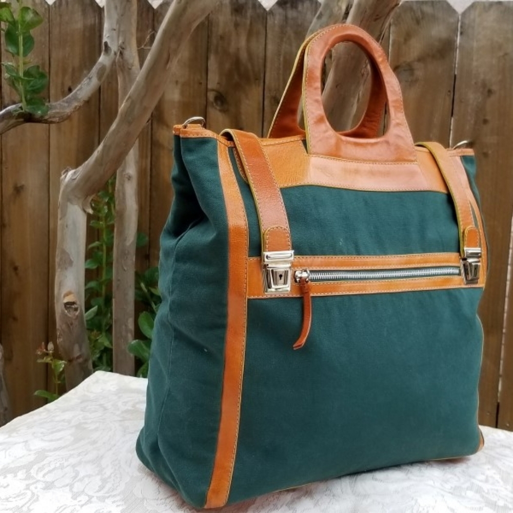 Barneys New York Green and Tan Travel Bag - Picture 8 of 16